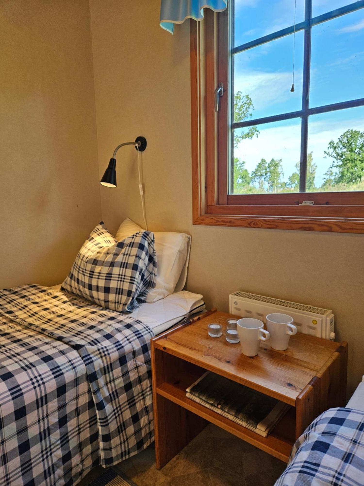 Askevikstugby Villa Sjotorp Bagian luar foto