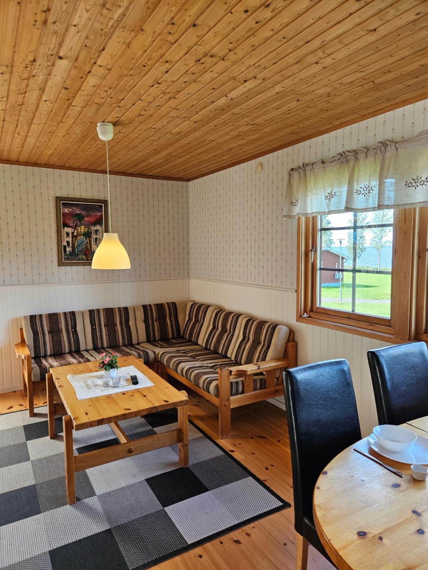 Askevikstugby Villa Sjotorp Bagian luar foto